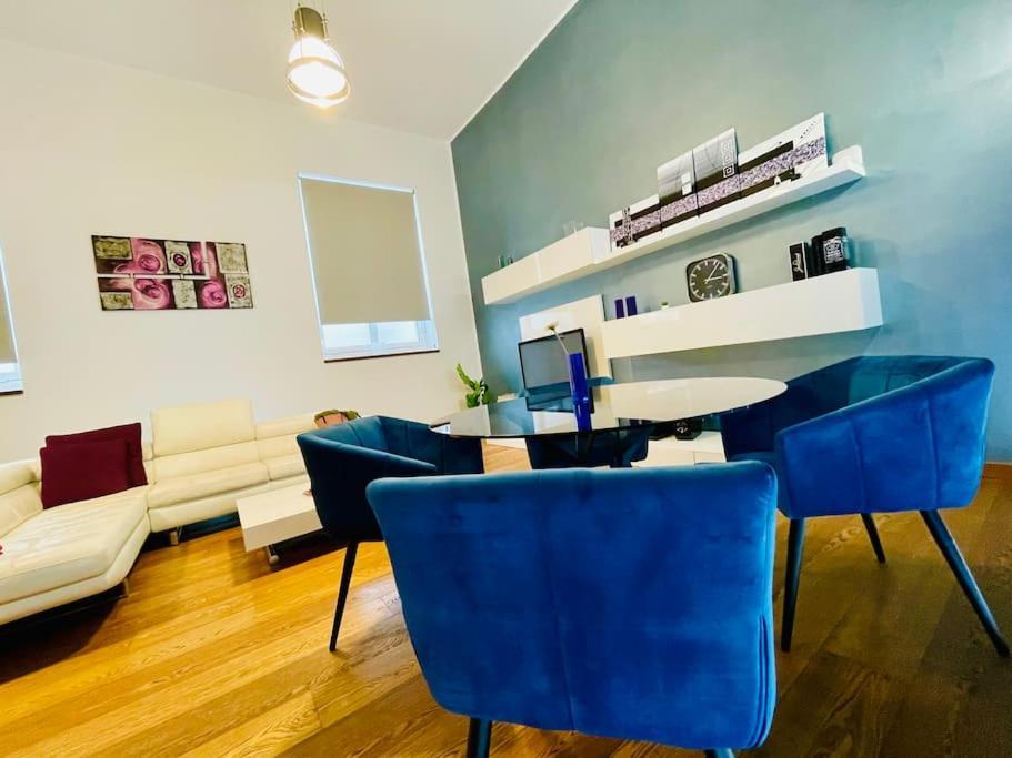 Moderno Loft Alle Porte Di Milano - 115Mq - 3 Posti Cormano Luaran gambar