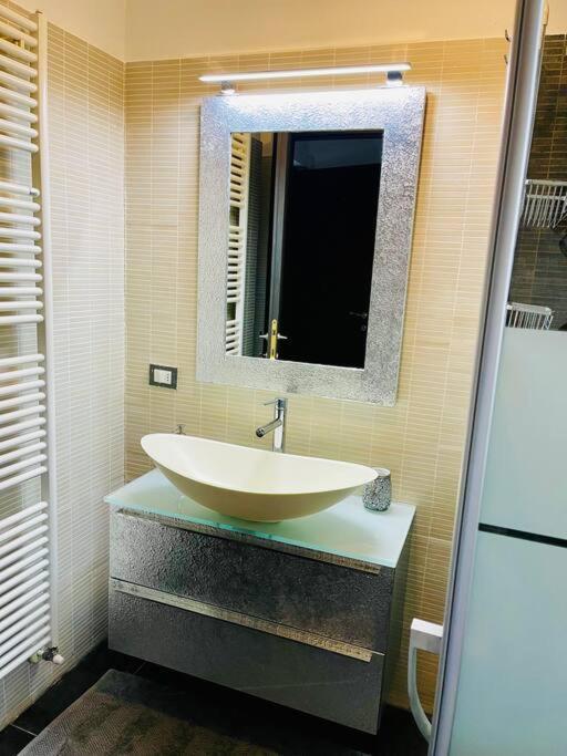 Moderno Loft Alle Porte Di Milano - 115Mq - 3 Posti Cormano Luaran gambar